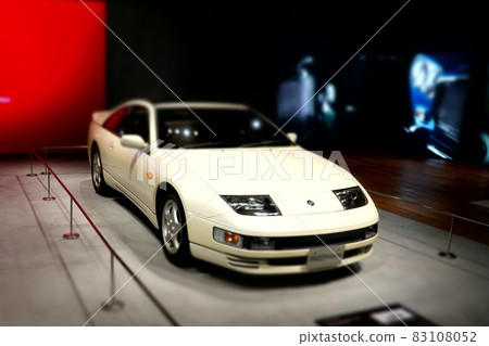 Miniature diorama style photo Nissan Headquarters Showroom Fairlady Z 83108052