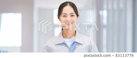 走廊裡的年輕工程師 攝影合作:中央技校附屬日語學校 走廊裡的年輕工程師 攝影合作:中央技校附屬日語學校 83113776