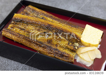 美味的星鰻 kabayaki 便當 83116639