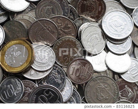 新加坡硬幣堆積起來 新加坡硬幣堆積起來 83116825