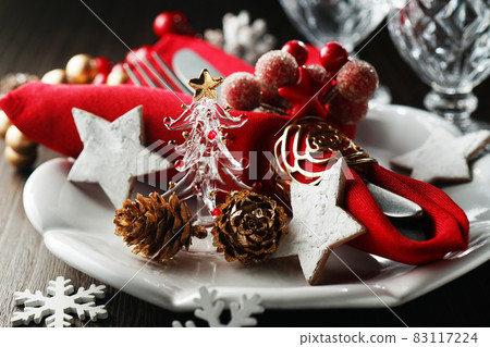 Christmas table setting 83117224