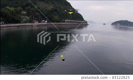 用無人機將探魚器放到更深的地方 83122625