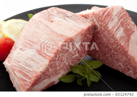 和牛圓角塊橫截面 和牛圓角塊橫截面 83124742