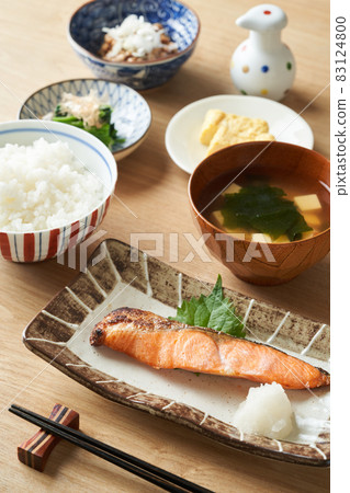 Japanese breakfast 83124800
