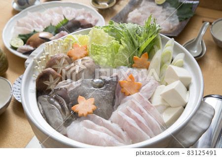 闕火鍋、鱸魚火鍋、日本流行的火鍋料理 闕火鍋、鱸魚火鍋、日本流行的火鍋料理 83125491
