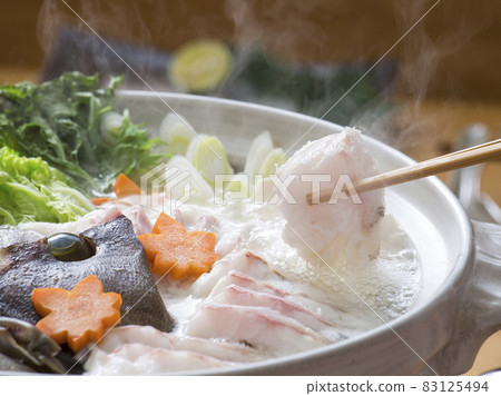 闕火鍋、鱸魚火鍋、日本流行的火鍋料理 闕火鍋、鱸魚火鍋、日本流行的火鍋料理 83125494