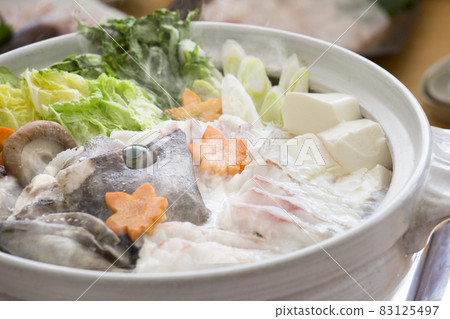 闕火鍋、鱸魚火鍋、日本流行的火鍋料理 闕火鍋、鱸魚火鍋、日本流行的火鍋料理 83125497