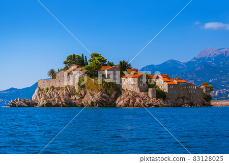 Island Sveti Stefan - Montenegro 83128025