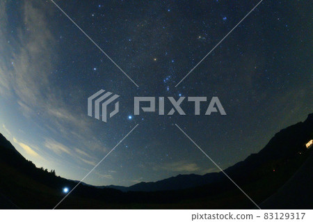 Hakushu-cho, Hokuto City, Winter Triangle and Orion (Berga Street) 83129317