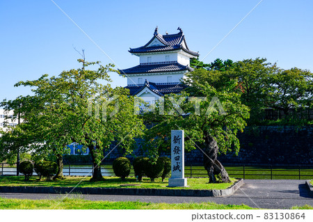 From the clear Shibata Castle Ruins Park to the Shibata Castle Third Floor Tower (Shibata City, Niigata Prefecture) From the clear Shibata Castle Ruins Park to the Shibata Castle Third Floor Tower (Shibata City, Niigata Prefecture) 83130864