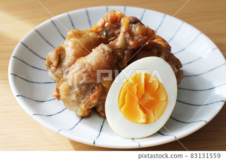 鮮煮雞、煨雞翅、雞菜 鮮煮雞、煨雞翅、雞菜 83131559