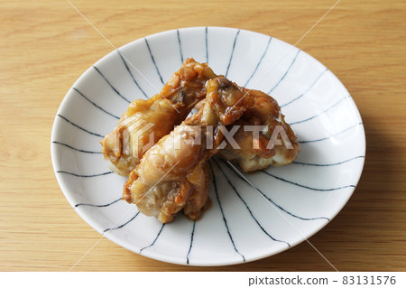 鮮煮雞、煨雞翅、雞菜 鮮煮雞、煨雞翅、雞菜 83131576