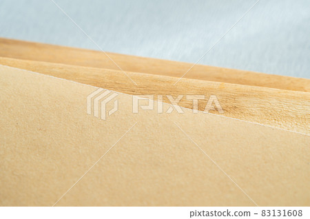 Wood and sandpaper Wood and sandpaper 83131608
