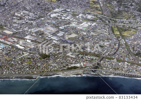 Aerial view of the vicinity of Kouzu coast in Kanagawa prefecture 83133434