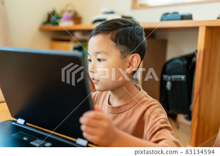 兒童 孩子 小孩 83134594
