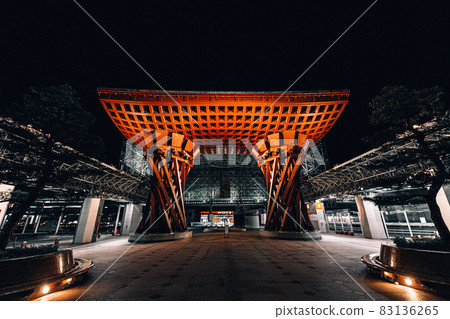 Night view in front of Kanazawa station 83136265