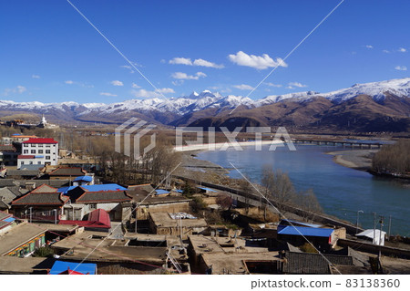 藏康地區甘孜冬景 藏康地區甘孜冬景 83138360