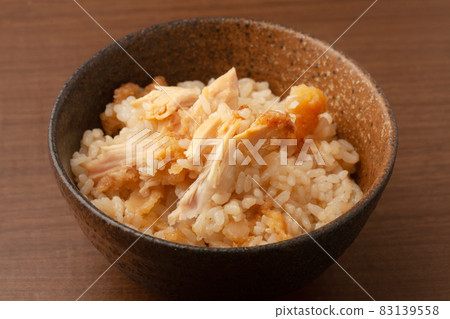 Fried chicken cooked rice Fried chicken cooked rice 83139558