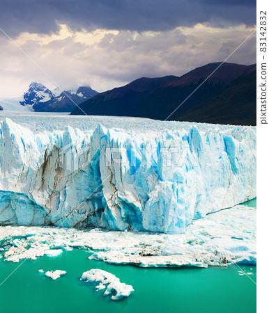 Glacier Perito Moreno, southeast of Argentina 83142832
