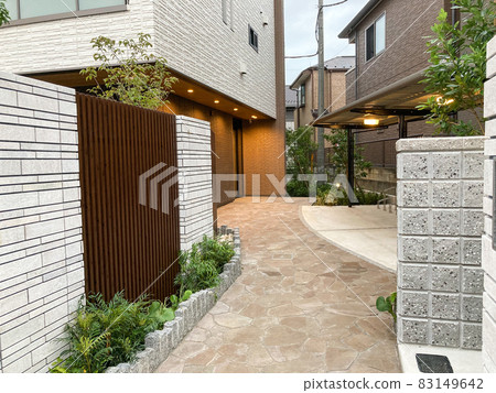 新建公寓的入口 新建公寓的入口 83149642