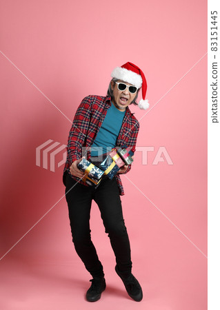 Man in Christmas Season 83151445
