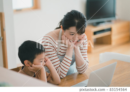 pc, person, younger 83154564