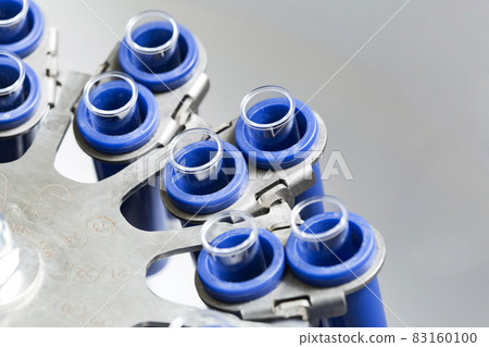 Centrifuge rotor for medical and scientific research 83160100