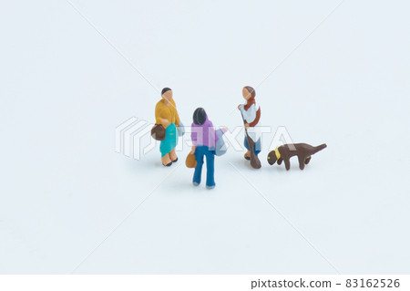 Greetings with neighbors Greetings with neighbors 83162526