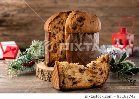 Traditional Italian panettone for Christmas Traditional Italian panettone for Christmas 83162742