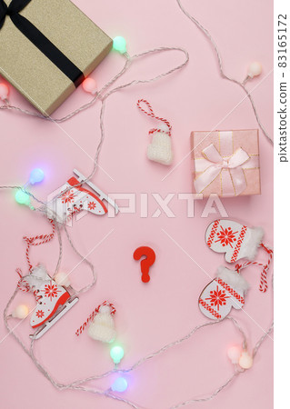 Concept of purchasing gifts for the holiday. Discounts on gifts. Choosing and buying gifts. Christmas sale. Concept of purchasing gifts for the holiday. Discounts on gifts. Choosing and buying gifts. Christmas sale. 83165172