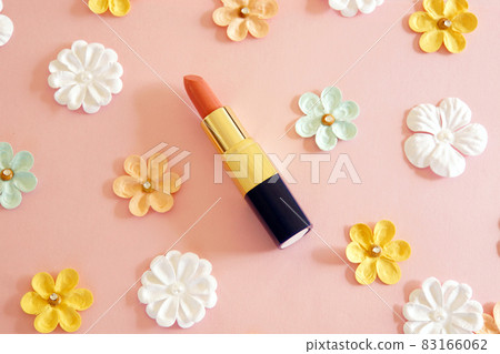 Lipstick and flowers Lipstick and flowers 83166062