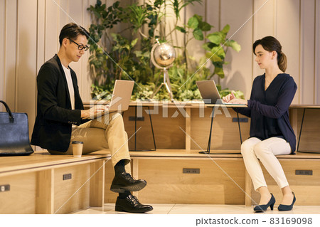 Nomad工作風影像拍攝合作：WEEK Shibadaimon（Sun Frontier Fudousan） 83169098