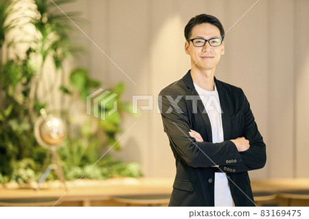 Casual business image Shooting cooperation: WEEK Shibadaimon (Sun Frontier Fudousan) 83169475