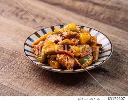 鳳梨炒雞柳 鳳梨 雞肉 肉 炒菜 Pineapple Chicken breast slices 83170607