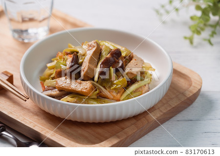 Dried tofu, dried tofu, tofu, chili, chives, leeks, dried tofu leek sprouts, 乾し豆腐 Dried tofu, dried tofu, tofu, chili, chives, leeks, dried tofu leek sprouts, 乾し豆腐 83170613