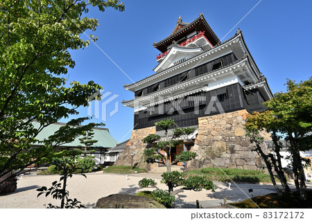 Kiyosu Castle in fine weather, castle tower and surrounding facilities Kiyosu Castle in fine weather, castle tower and surrounding facilities 83172172