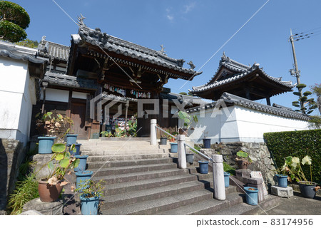 Koya Kaido Shorenji Temple Sanmon and Bell Tower Gojo City, Nara Prefecture 83174956