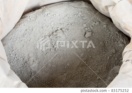 Cement powder in bag package 83175252
