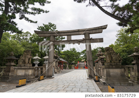 [Osaka] Sumiyoshi Taisha Shrine Precincts (Torii) 83175729