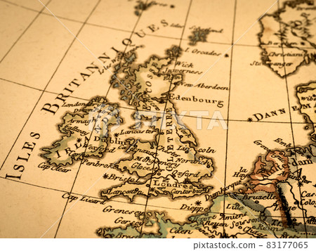 Antique world map UK 83177065