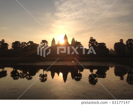 Collaboration between Angkor Wat and sunrise 83177147