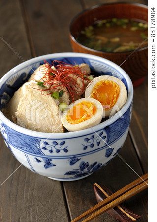Chicken char siu bowl with boiled egg, all-purpose green onion and thread-cut chili pepper, miso soup and chopsticks 83178984