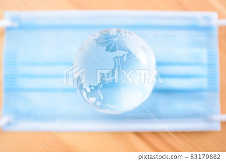 Crystal globe and surgical mask Japanese new coronavirus infection prevention measures Overcoming measures Prevention Crystal globe and surgical mask Japanese new coronavirus infection prevention measures Overcoming measures Prevention 83179882