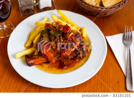 Delicious pork knuckle with potatoes Delicious pork knuckle with potatoes 83181101
