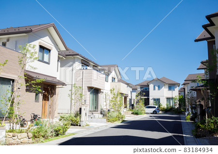 Single-family home, new residential area Single-family home, new residential area 83184934