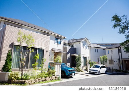 Single-family home, new residential area Single-family home, new residential area 83184936