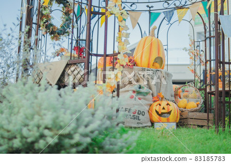Cute Halloween decorations 83185783
