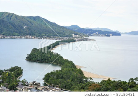 位於京都府宮津灣的日本三大名勝之一的天橋立 83186451