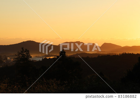 Ryujinyama from 13 mounds in Yasato district, Ishioka city shining in the morning sun Ryujinyama from 13 mounds in Yasato district, Ishioka city shining in the morning sun 83186882