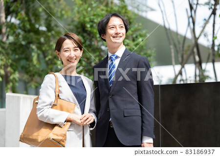 商務人士中間丁克 83186937